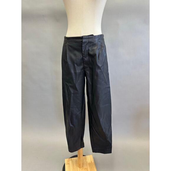 Banana Republic black faux leather pleated front ankle pants Size 4 mid rise - Picture 15 of 15
